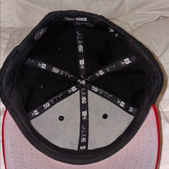 New York Yankees MLB BASEBALL cap hat size 7 1/8 EUC - Picture 6 of 9